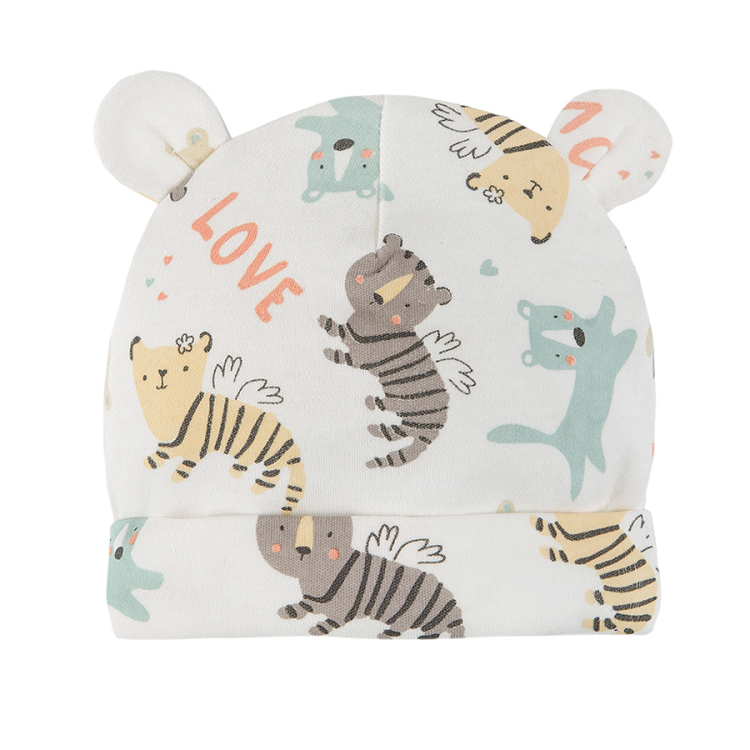 Cap with animals print