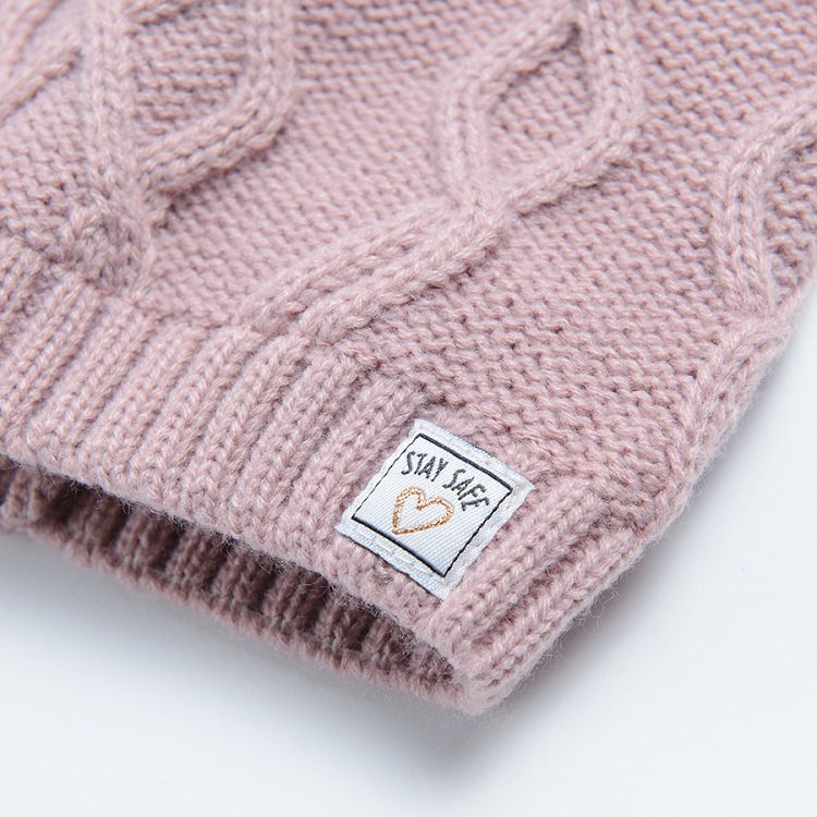 Light pink cap