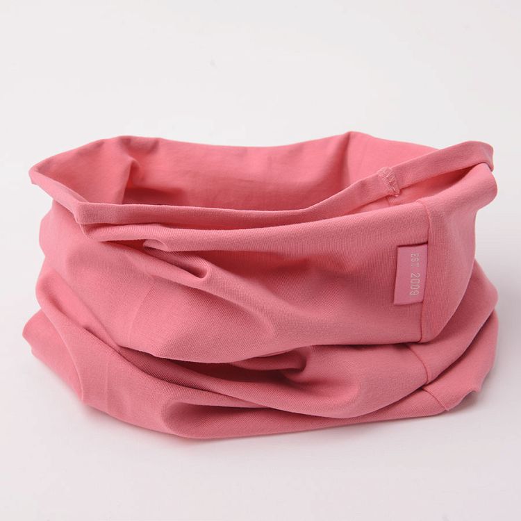 Pink snood