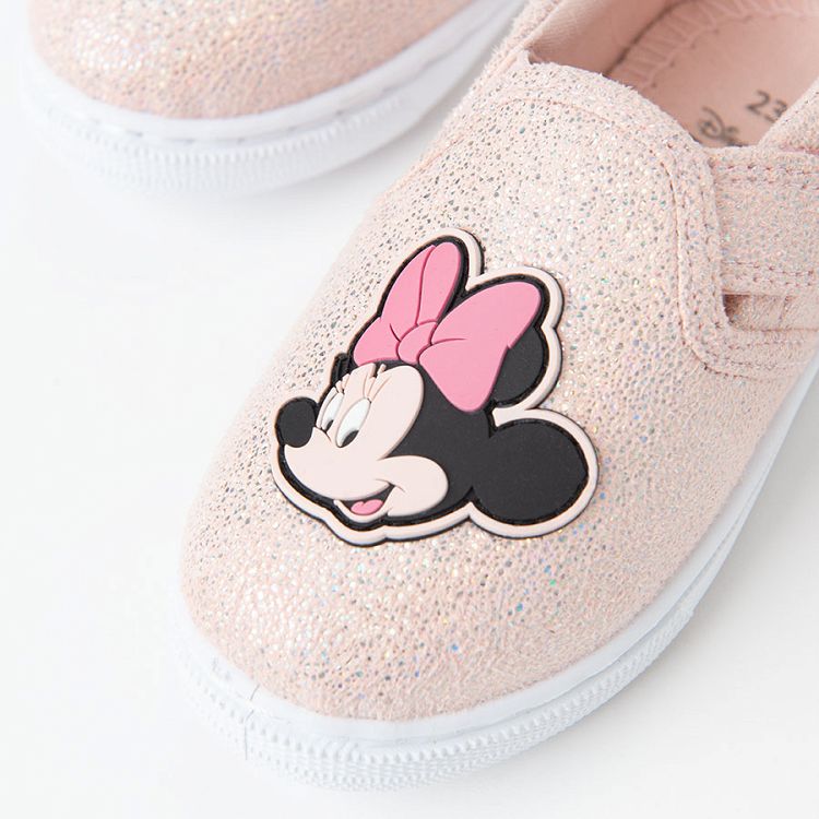 Minnie Mouse pink slippers