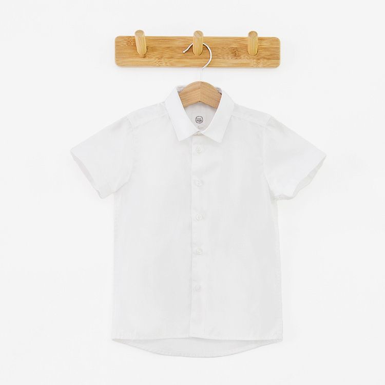 White short sleeve button down shirt