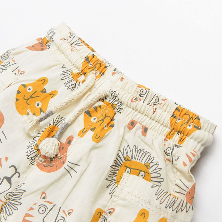 Shorts with tigers and lions print