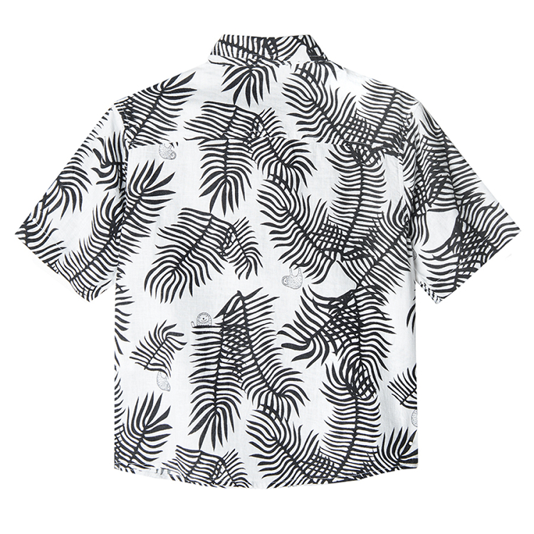 חולצה שרוול קצר עם הדפס עלים טרופיים