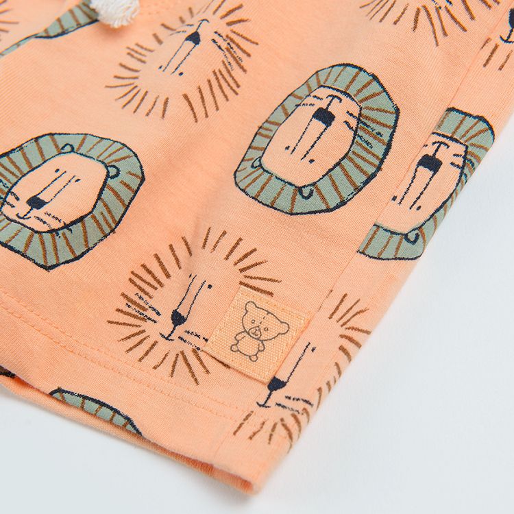 Peach shorts with lions print