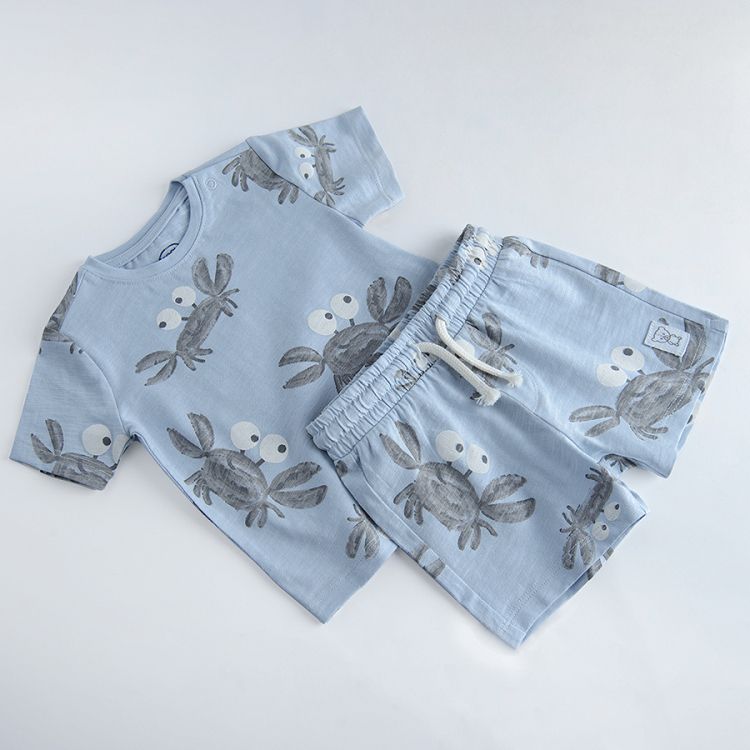 Light blue shorts sleeve T-shirt and shorts with crabs print