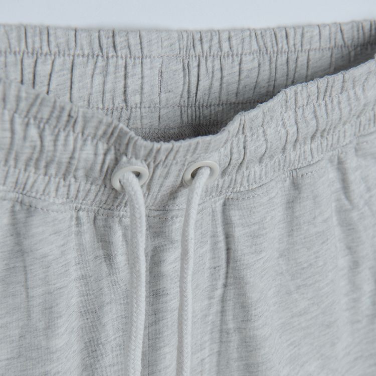 Grey melange shorts with adjustable waist and pockets