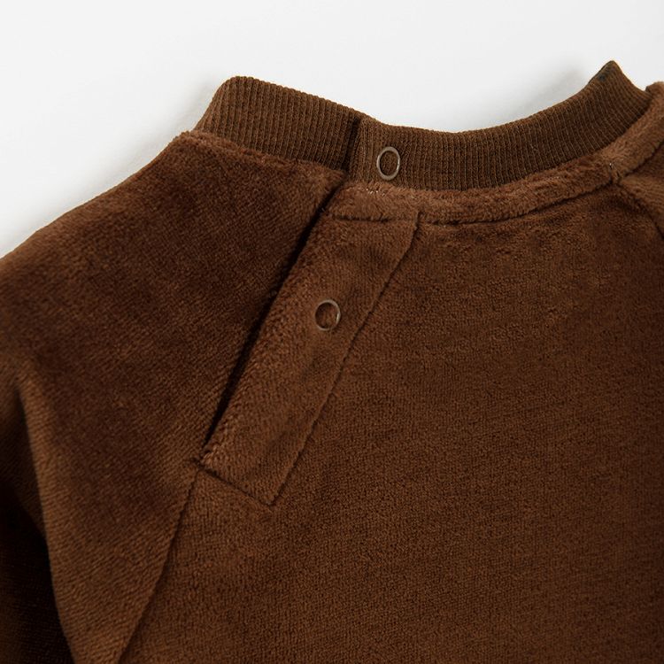 Brown sweatshirt with bear face