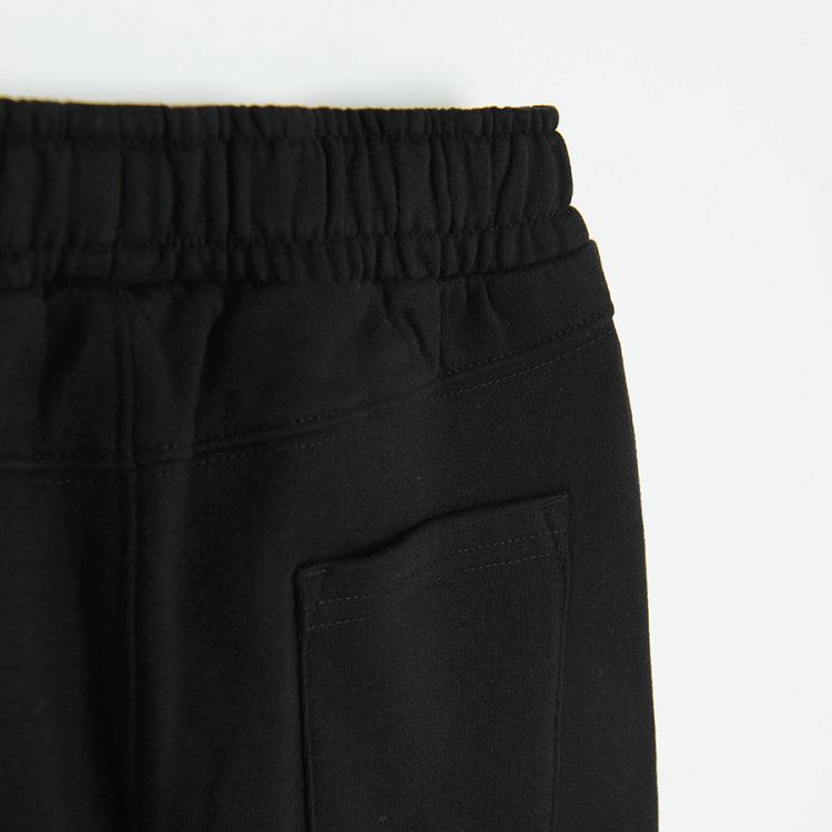 Black jogging pants