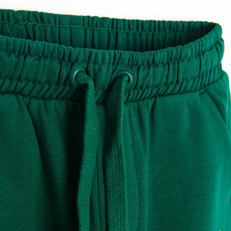 Green jogging pants with adjustbale waist