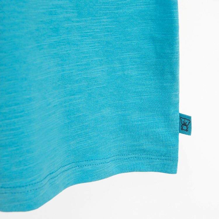 Turquoise T-shirt with chest pocket