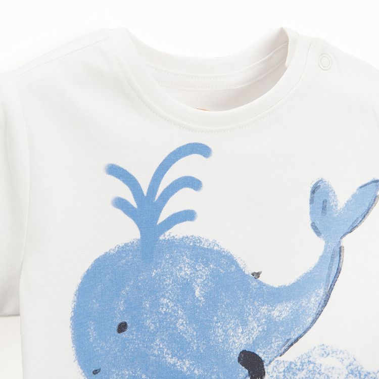 White short sleeve T-shirt with whale print