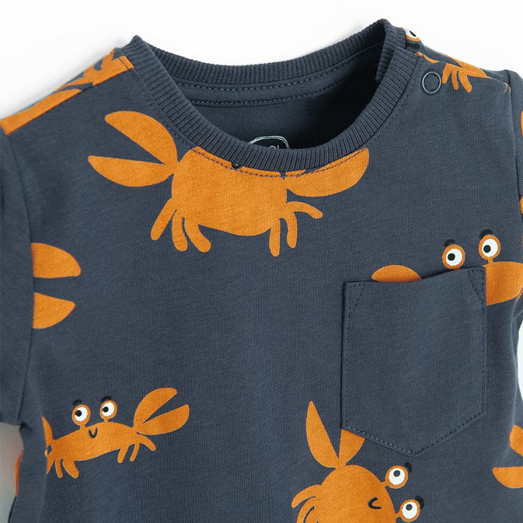 Dark blue T-shirt with crabs print