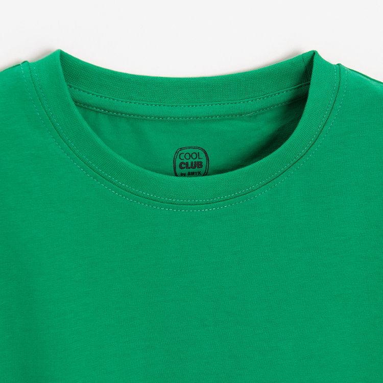 Green short sleeve T-shirt