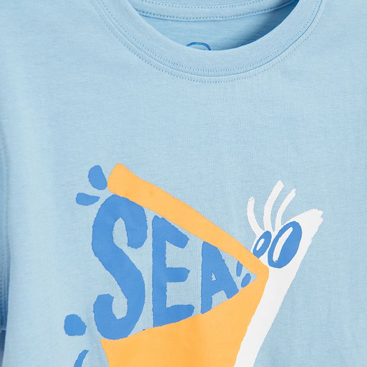 White, red and blue T-shirts with seagulls print