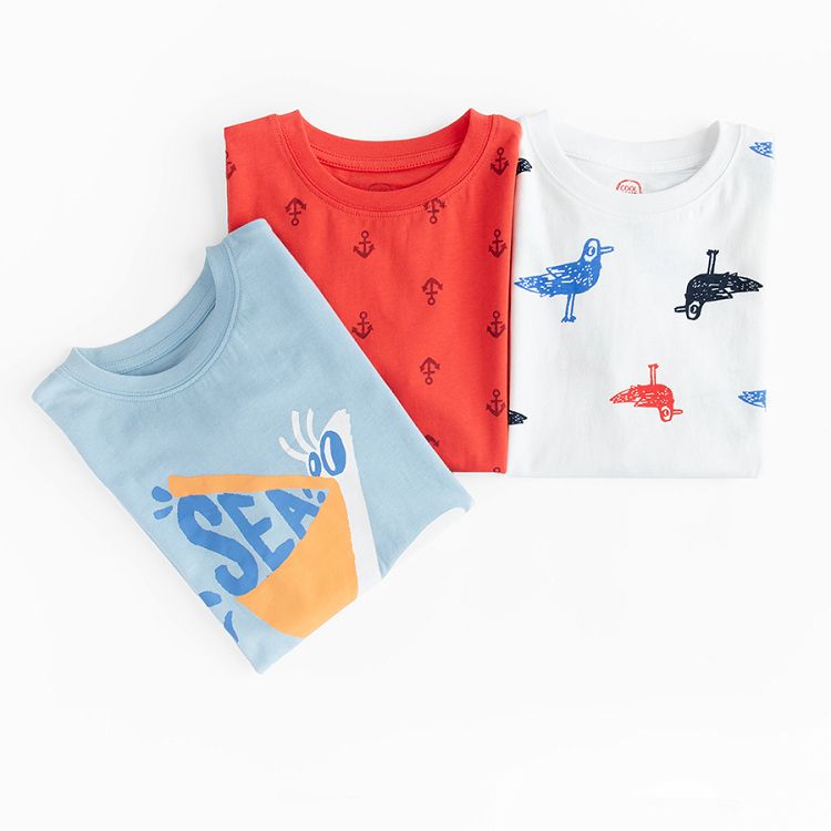 White, red and blue T-shirts with seagulls print