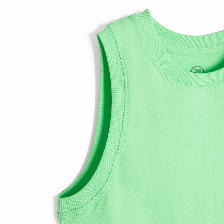 Green sleeveless T-shirt