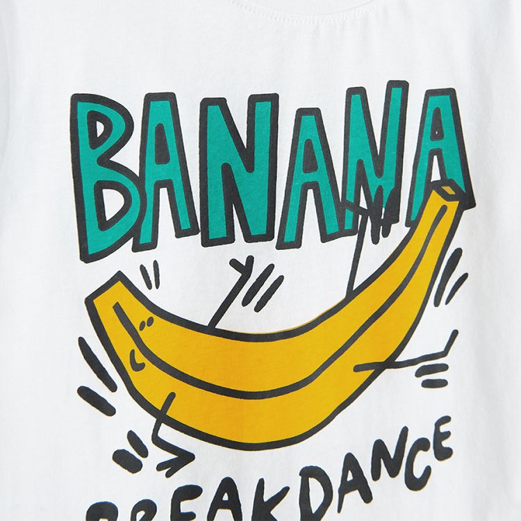 חולצה לבנה עם הדפס 'Banana Breakdance'