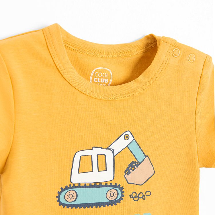 Yellow short sleeve bodysuit with truck and D for bigger print