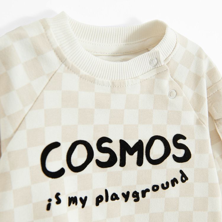 סווטשירט בגווני בז׳ עם הדפס 'COSMOS is my playground'