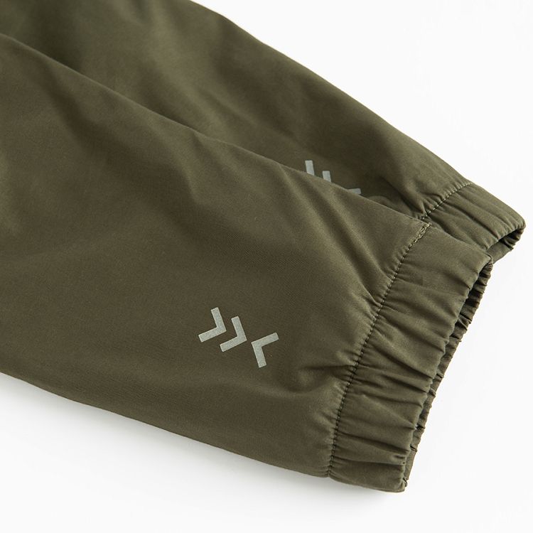 Green cargo pants