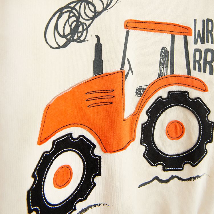 White swertshirt with tractor print