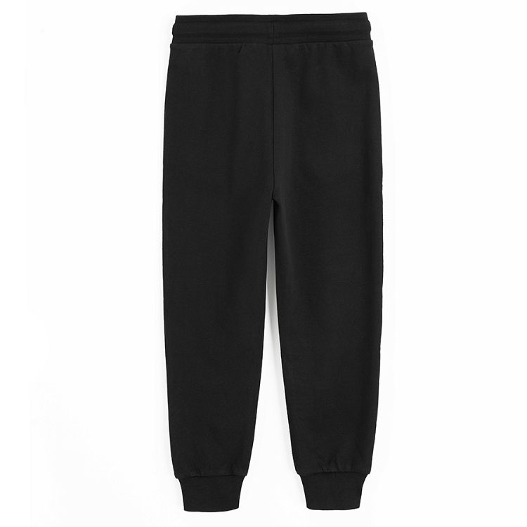 Black jogging pants