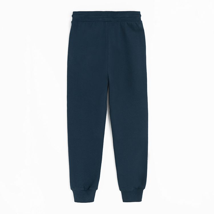 Plue jogging pants with pattern on the knees