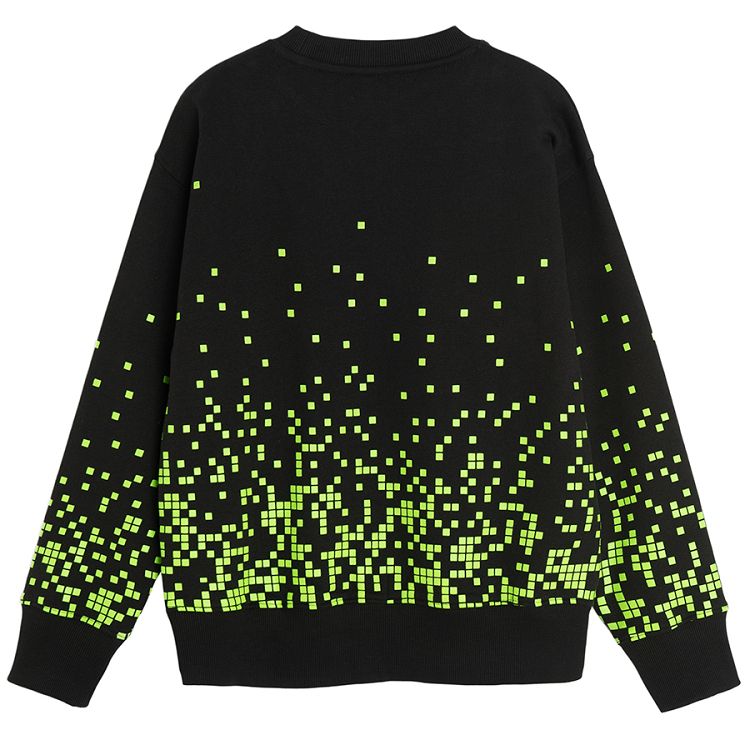 Black sweatshirt with gaming print