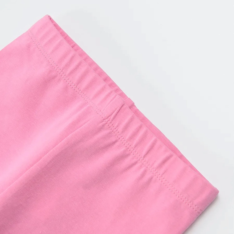 Pink leggings with elastic band