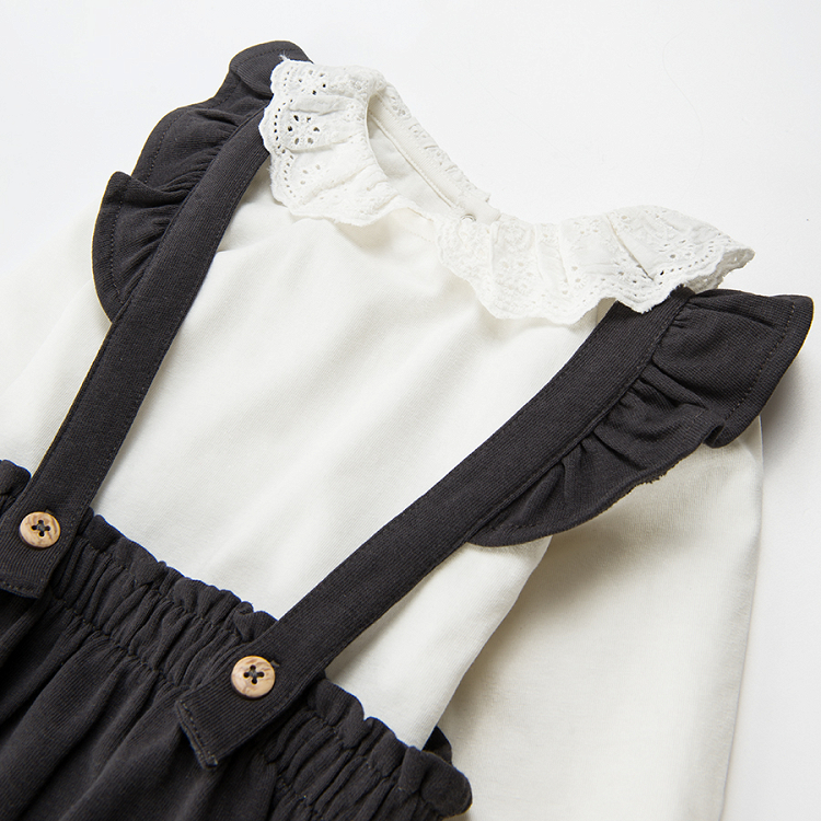 Clothing set with skirt dungarees and bodysuit