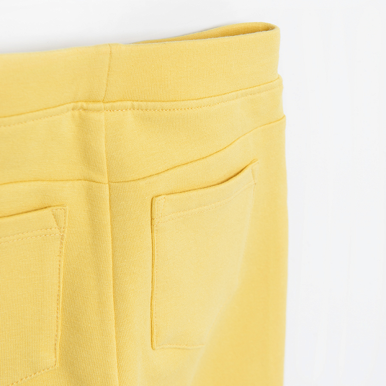 Yellow jeggings