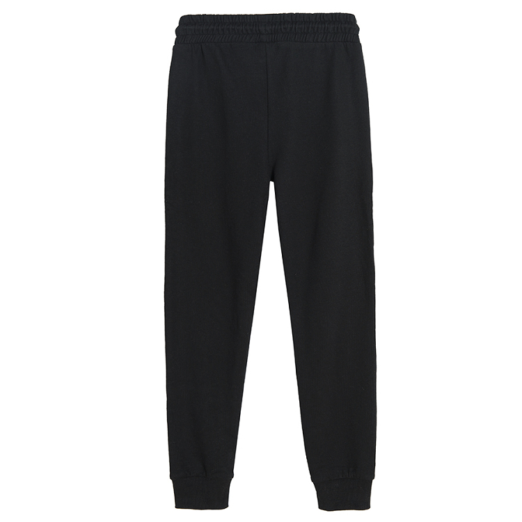 Black jogging pants