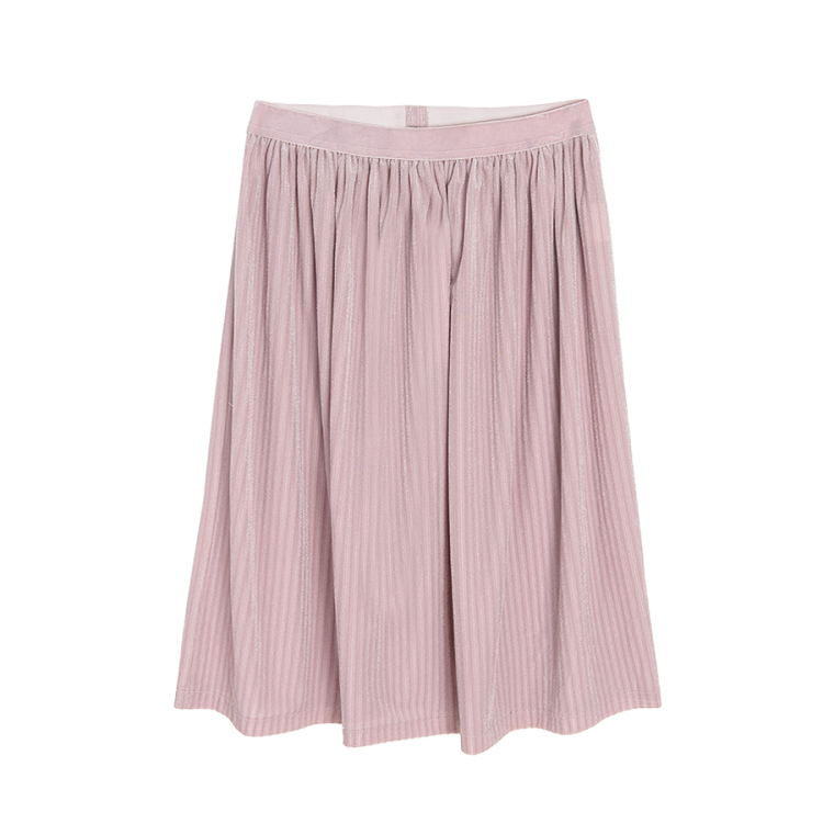 Light violet pleated skirt