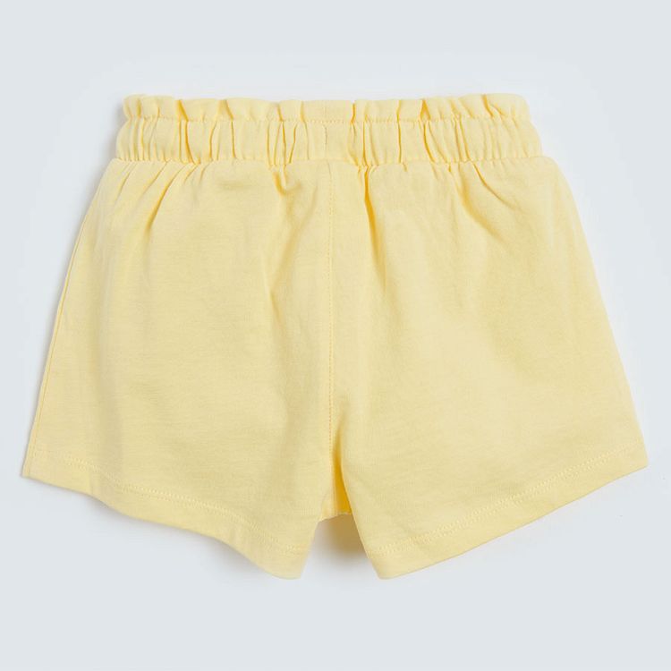 Light yellow blue and pink shorts with adjustable waist and pockets- 3 pack