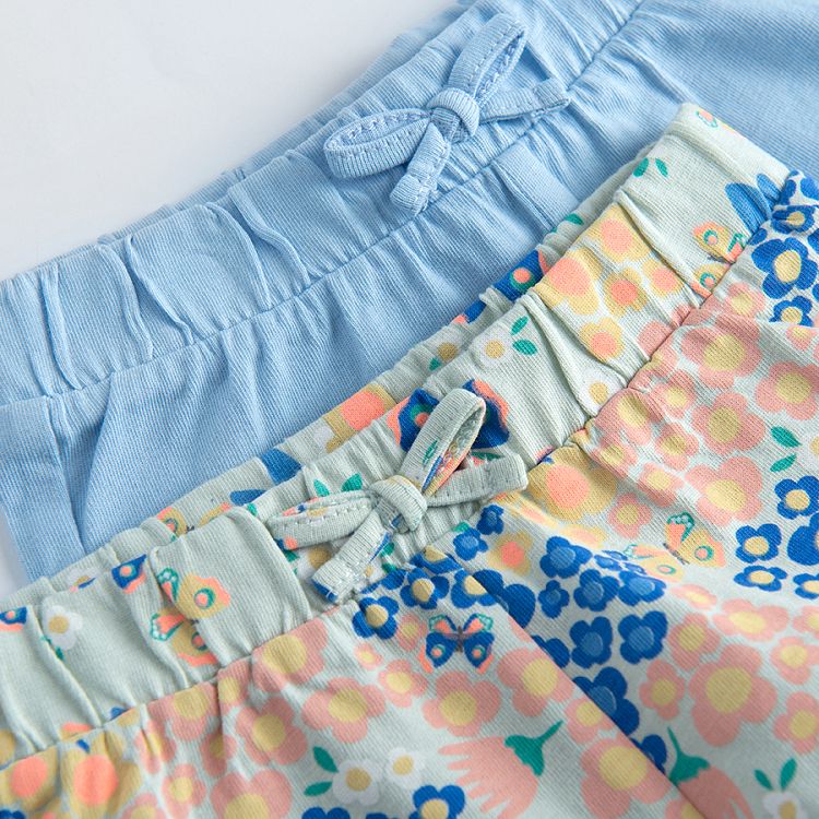 Light blue and floral shorts with adjustable waist- 2 pack