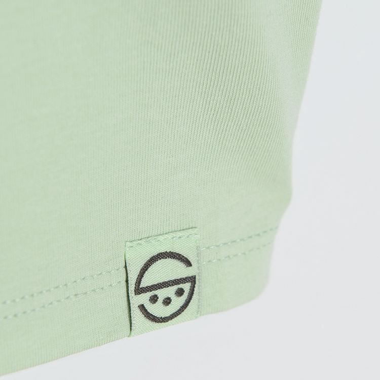 Green short sleeve T-shirt with chest pocket