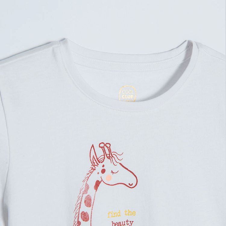 Cream short sleeve T-shirt with giraffe print