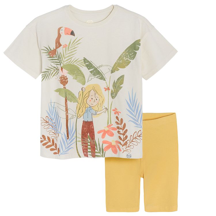 White short sleleve with girl in the desert print and yellow leggings set