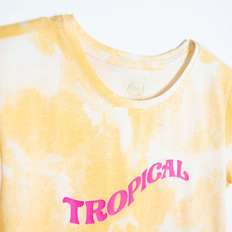 Light yellow short sleeve T-shirt TROPICAL print