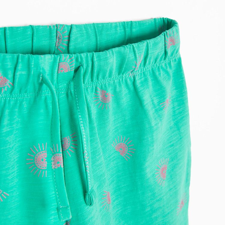 Green shorts with print and adjustable waist