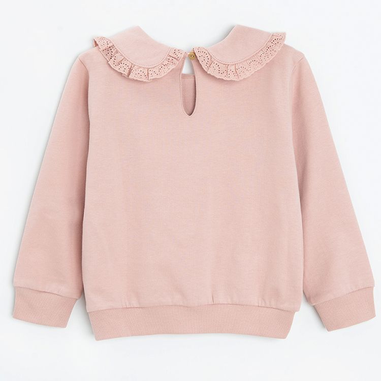 Pink sweatshirt with colar