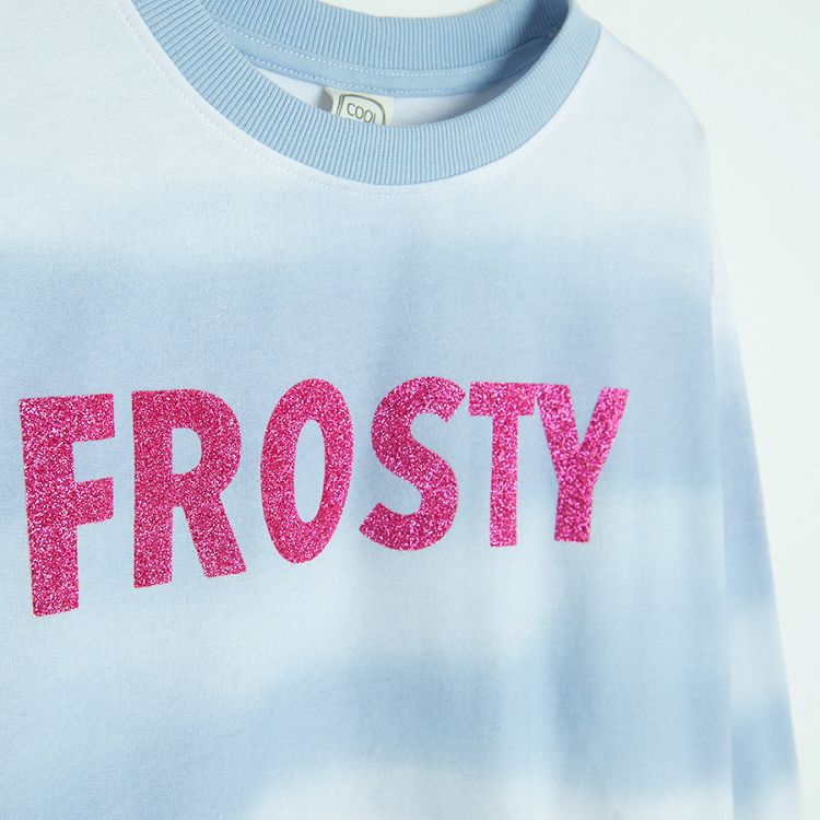 סווטשירט תכלת עם הדפס 'Frosty'