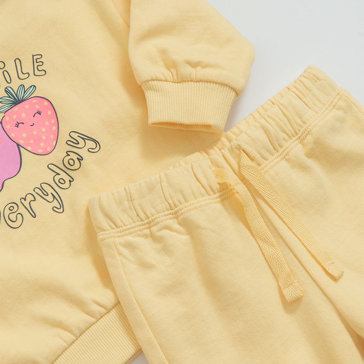 Yellow joggins set, sweatshirt with apple and SMILE EVERYDAY print and pants