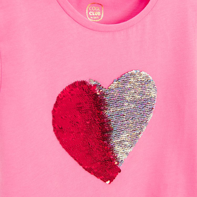 Pink short sleeve T-shirt with a red heart