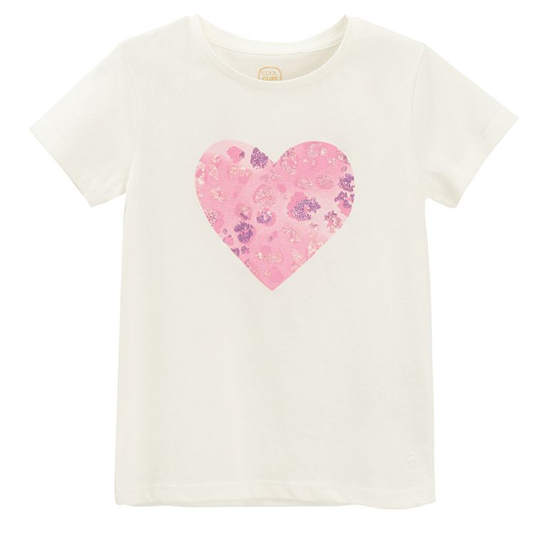 White short sleeve T-shirt with a pink heart