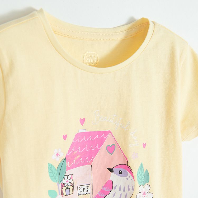 Yellow T-shirt with house in the country print