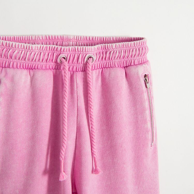 Pink sweatpants with cord