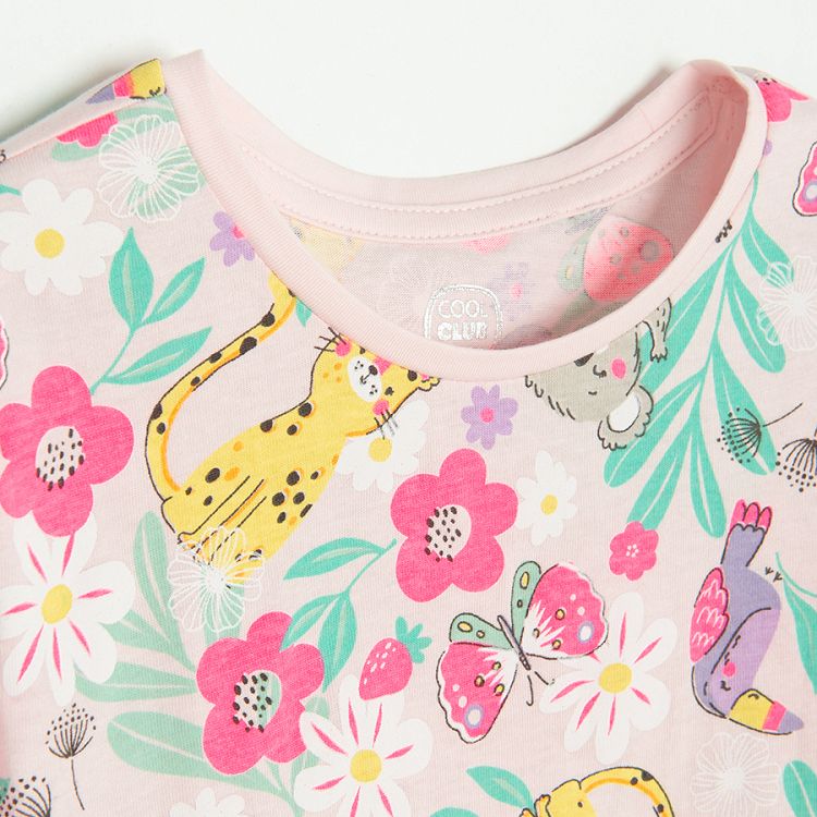 Pink T-shirts with jungle animals and LET YOUR DREAMS FLY print