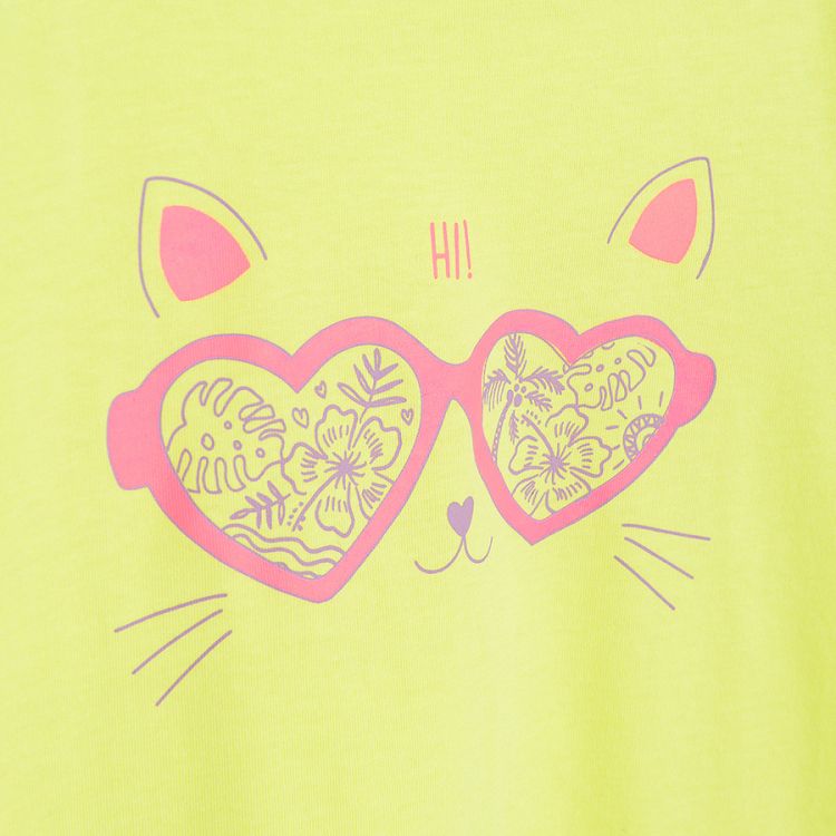 Lime T-shirt with kitten with glasses print