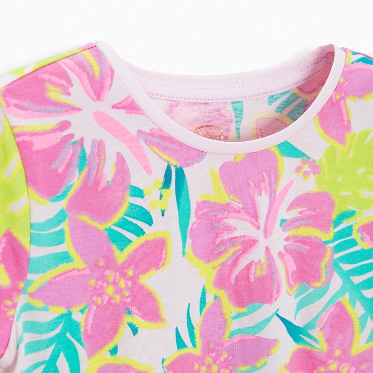 T-shirt with floral print